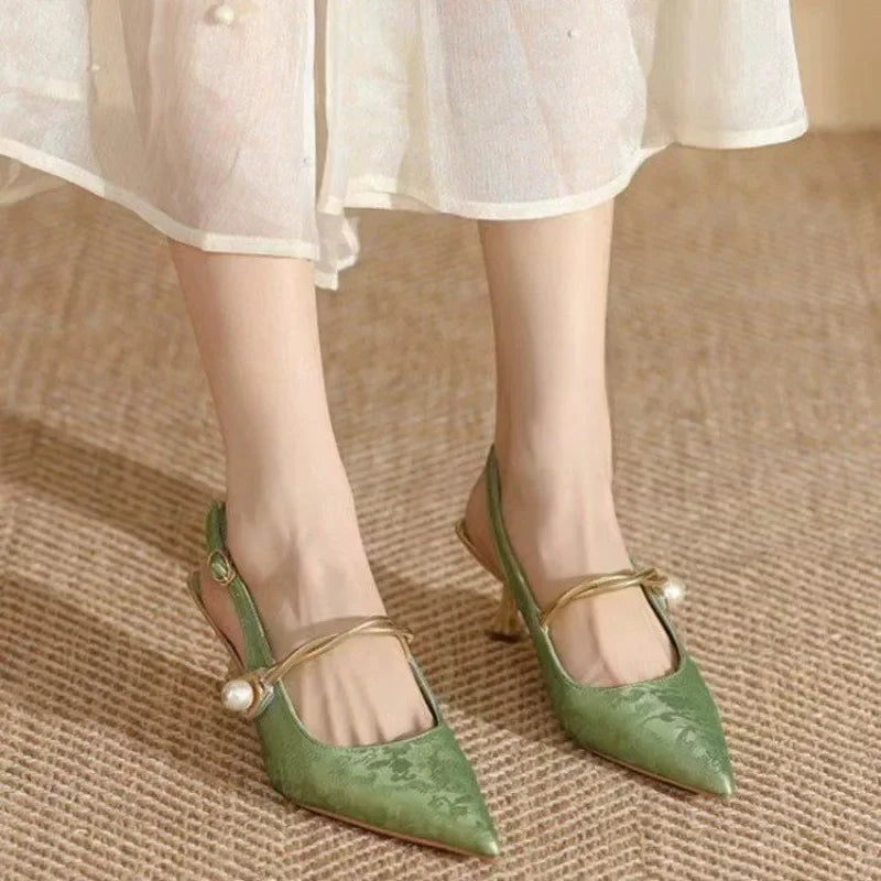 Summer Fashion Pointed Pearl Sexy High Heels Banquet Women Low Heel Pump