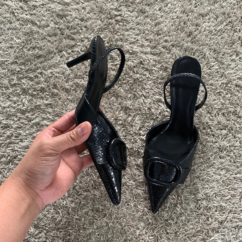 Dark Leather Pointed Toe Mysterious Stiletto