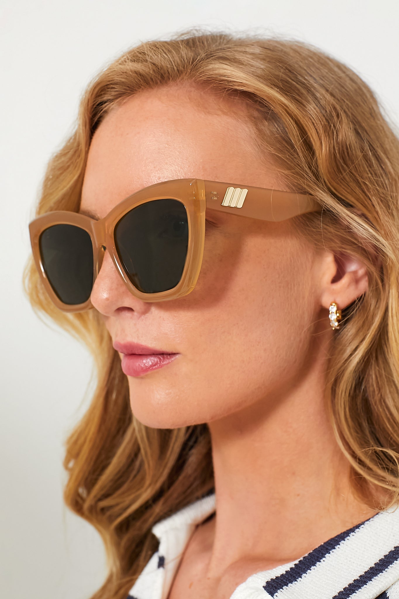 Tan Vamos Sunglasses