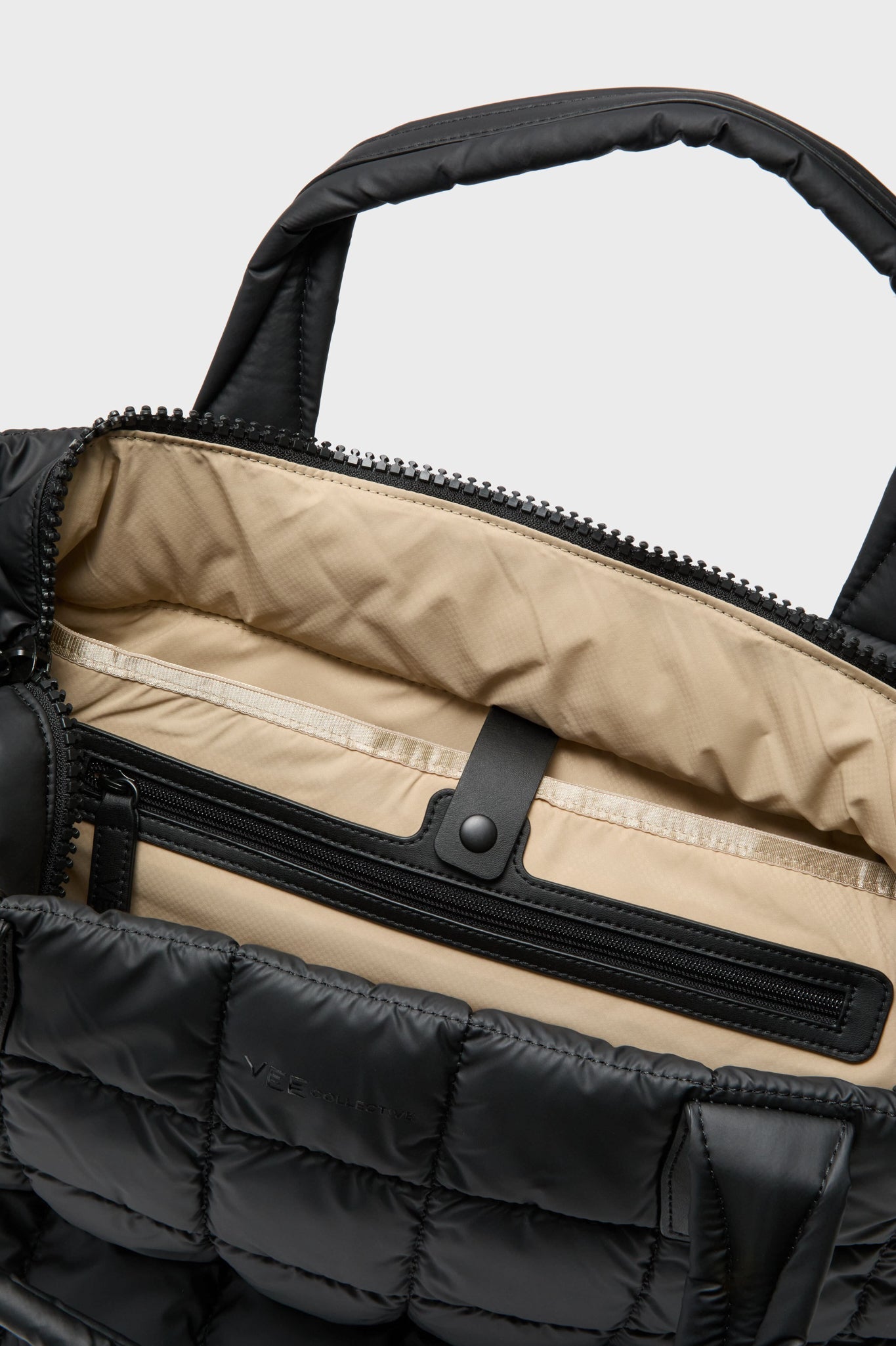 Matte Black Porter Tote Medium