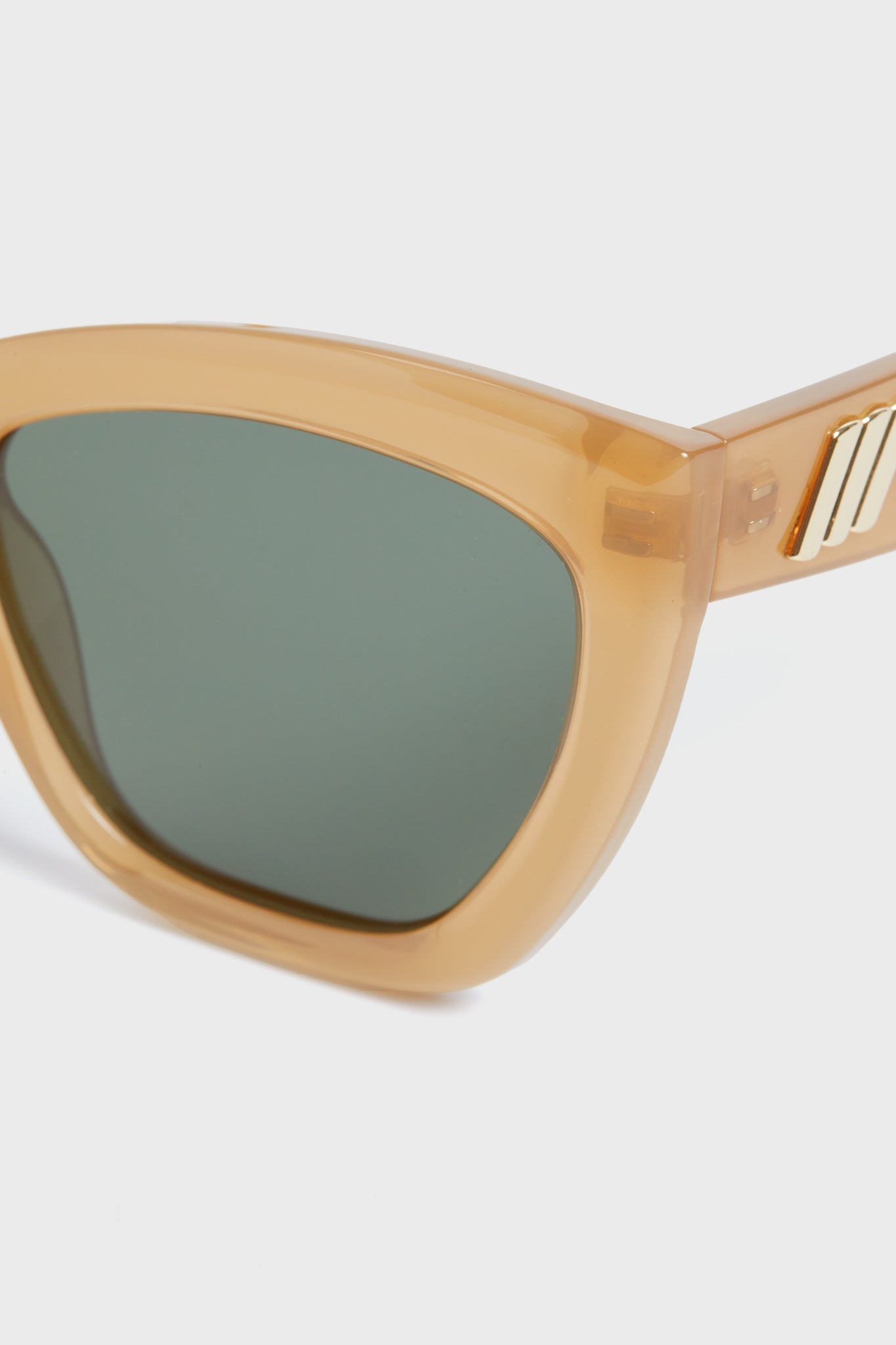 Tan Vamos Sunglasses