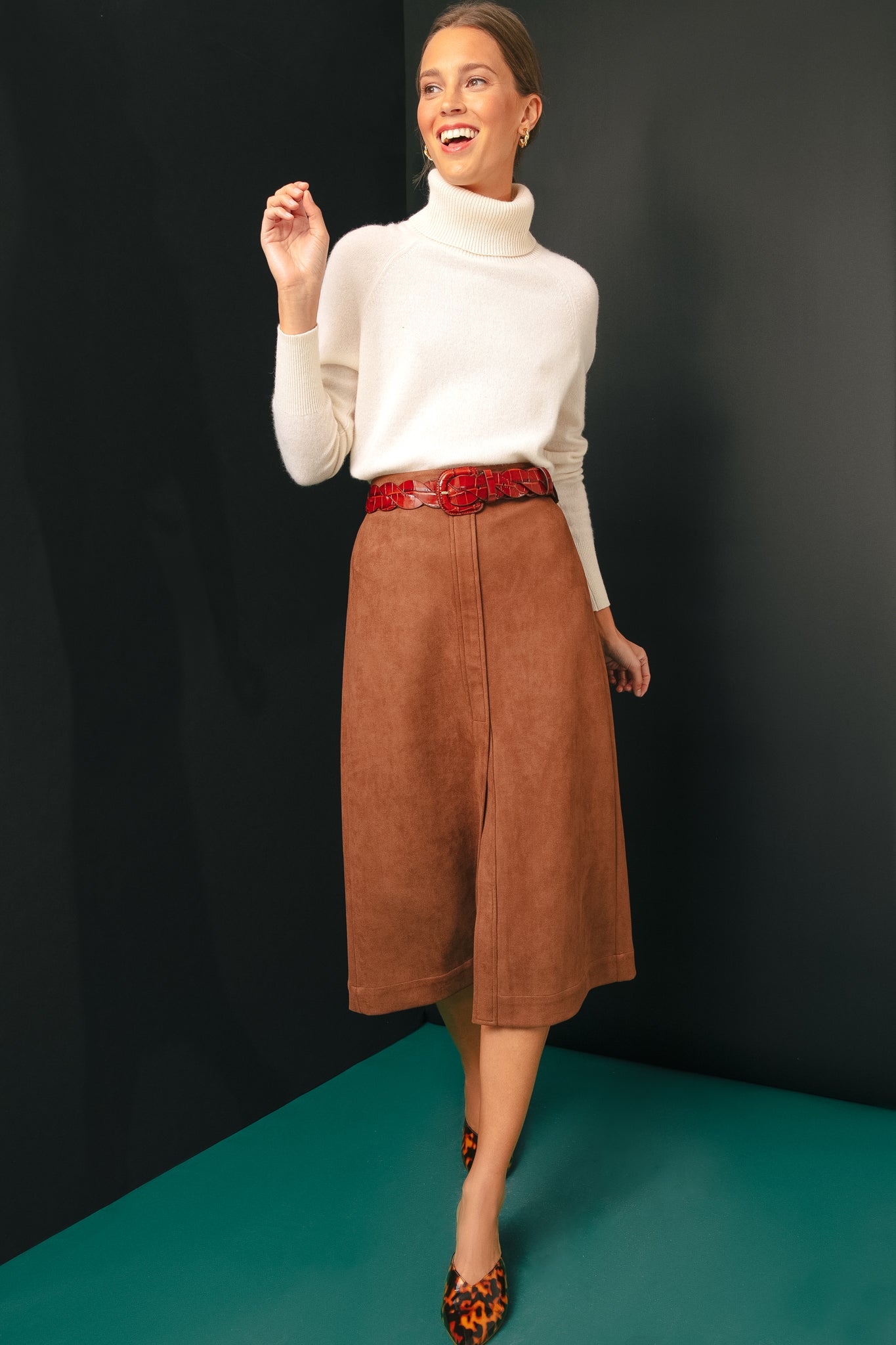 Chestnut Deidre Wavy Pieced Belt