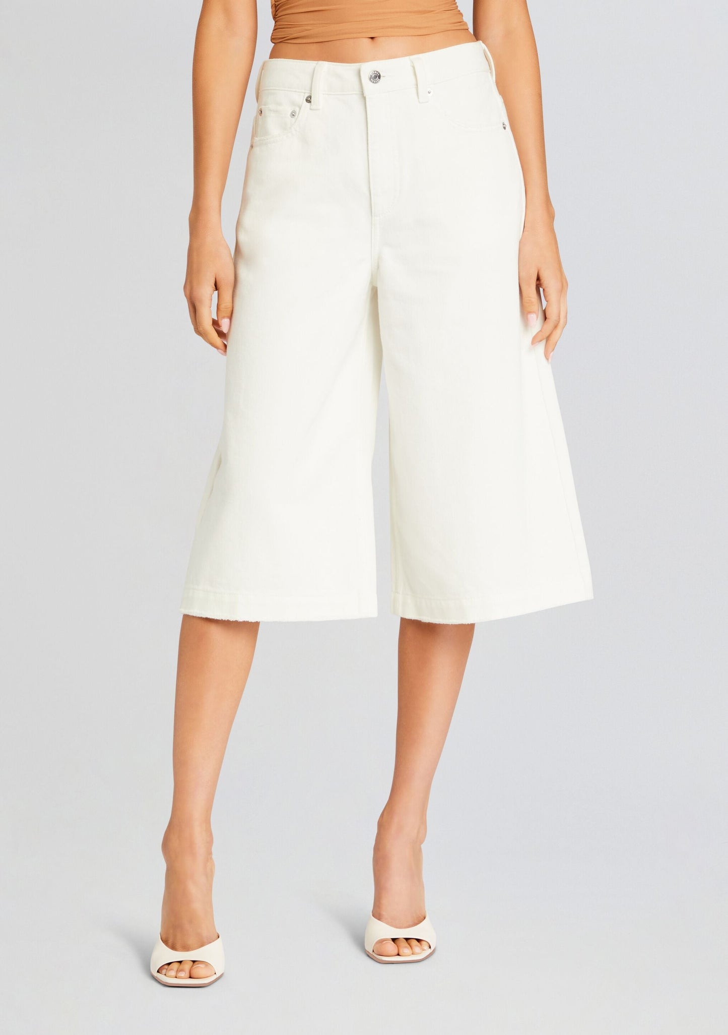 Valli High Rise Bermuda Short